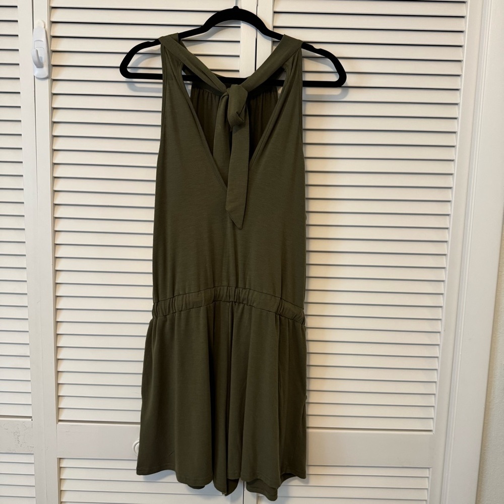 Amazon Olive Green Sleeveless Romper Halter Neck  Size Large - Picture 7 of 9